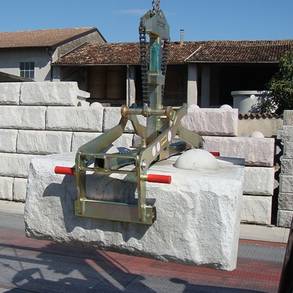 Greifzange für Stein